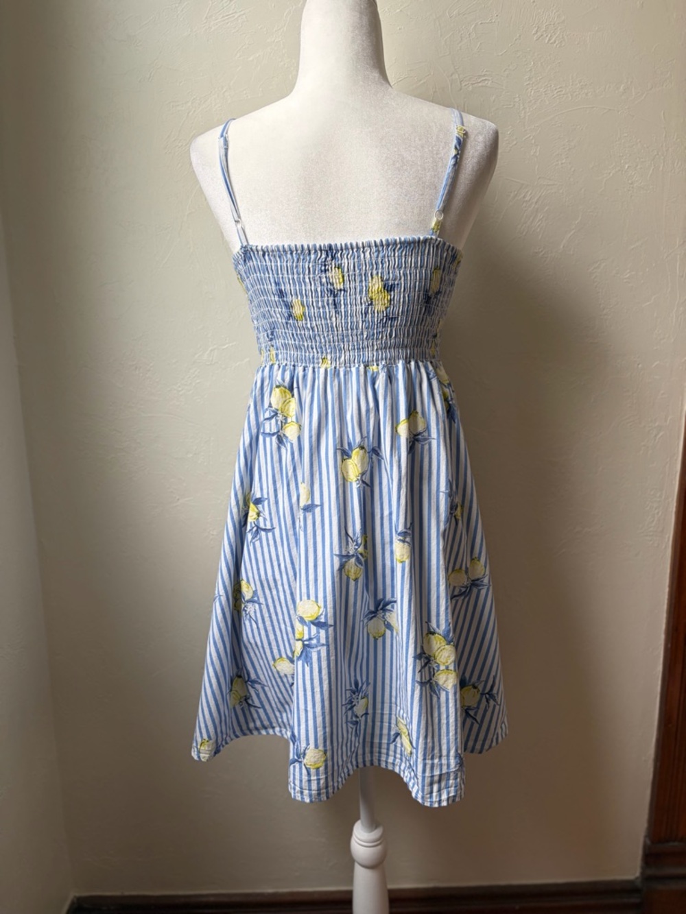 Open Style Clo Lemon Stripe Sundress Blue White Smocked Back A-Line Medium - Picture 6 of 8